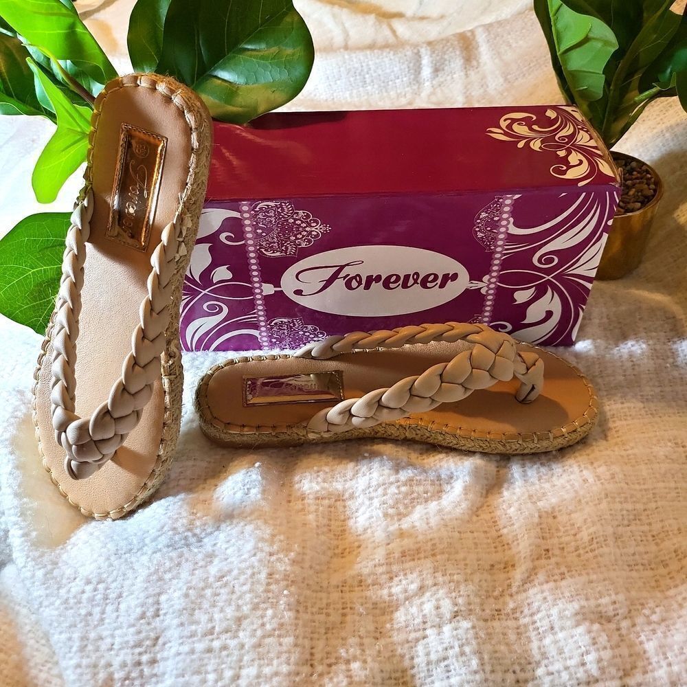 Size 8& 1/2 braided flipflop cushioned insidesrubber soles
